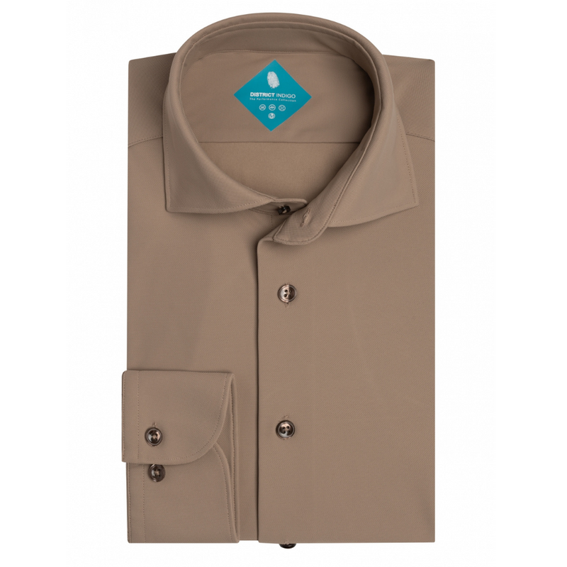 DISTRICT INDIGO - HEMD - PIQUE PERFORMANCE SHIRT - MID BROWN 043